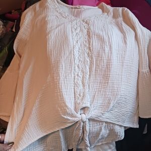 beachlunchlounge Textured White Blouse with Front Tie
